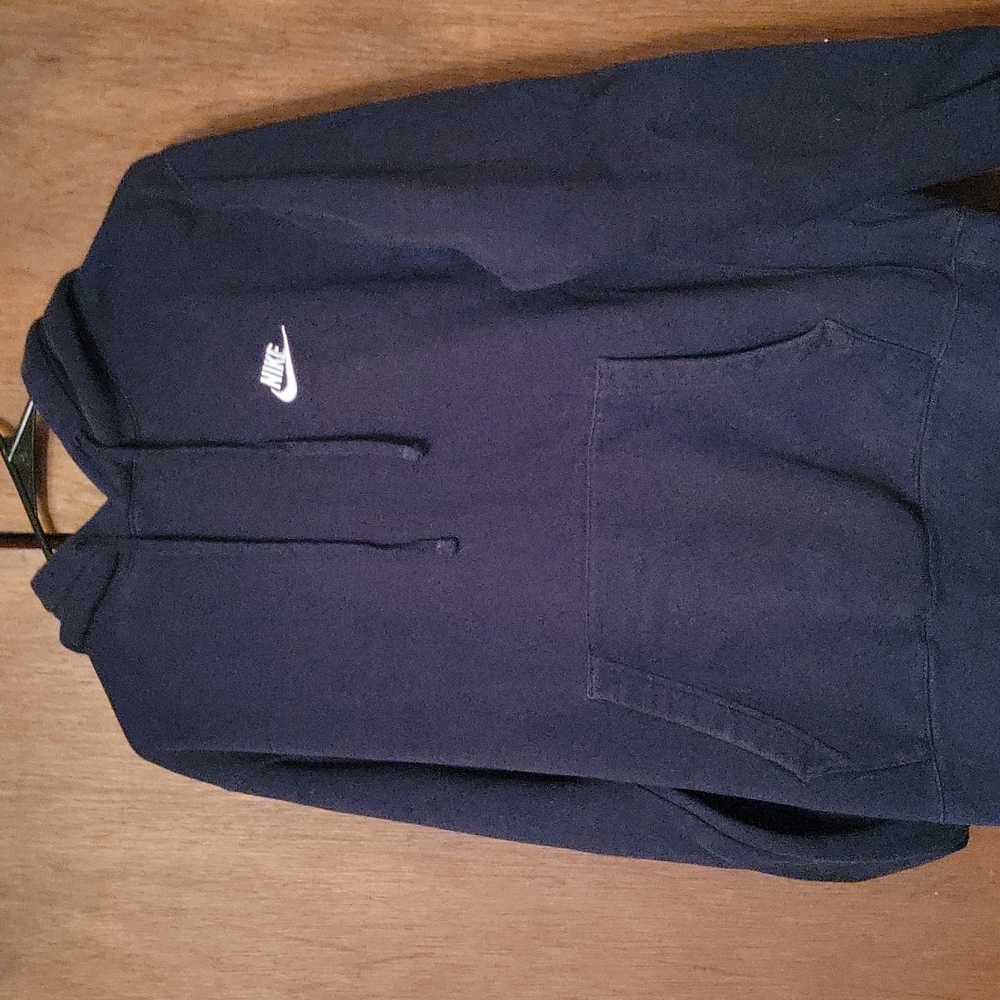 Nike men's black hoodie size medium.